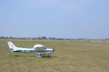 przygotowania do startu - szybowcowe MŚ w Lesznie 2003 #szybowiec #samolot #lotnisko #sport #szybowce #aeroklub #leszno #mistrzostwa #lotnictwo #latanie