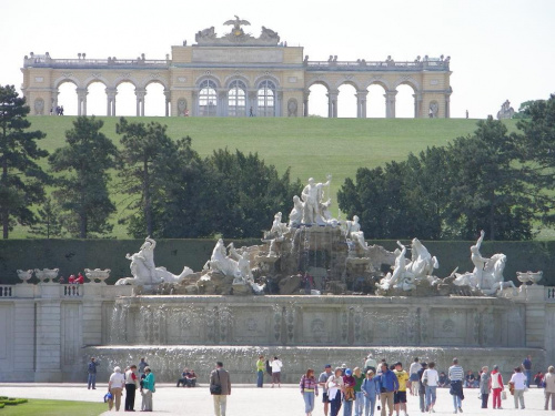Wiedeń #glorietta #fontanna #wiedeń #austria