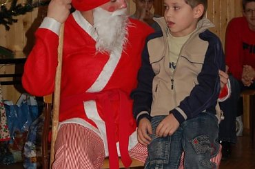 Św. Mikołaj odwiedził dzieci pracowników Zespołu Szkół w Sobieszynie
Zdjęcia wykonał Krzysztof Cuch #Sobieszyn #Brzozowa #Mikołaj