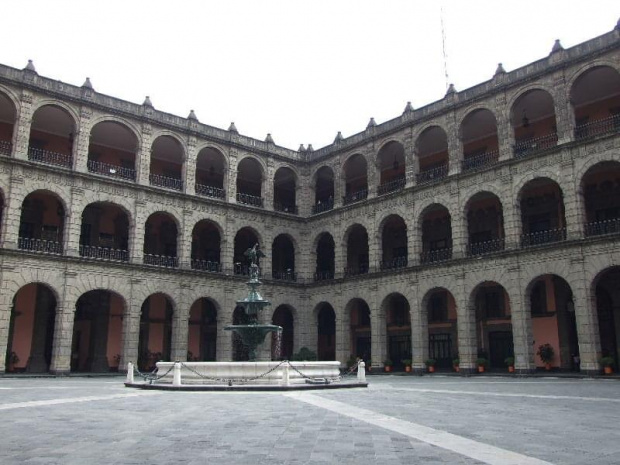 Przy Zócalo... #MiastoMeksyk #MexicoCity #Zócalo