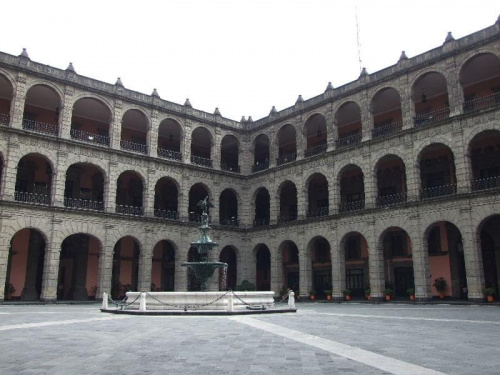 Przy Zócalo... #MiastoMeksyk #MexicoCity #Zócalo