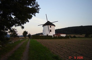 Sleza. Od nazwy tej gory nazwe wzielo plemie slezan, a od plemienia nazwa kraju Slask. #Sobotka #Sleza #Slask #Silesia #DolnySlask