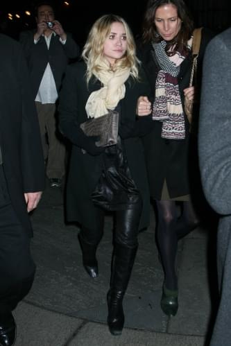 Ashley leaving Miss Sixty Fashion Show NYC-paparazzi luty 2008