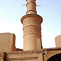 Yazd (okolice) - stara osada na pustyni - "trzęsący się" minaret