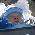 milutko się śpi z promykami słoneczka w wózku:D #niemowlaki