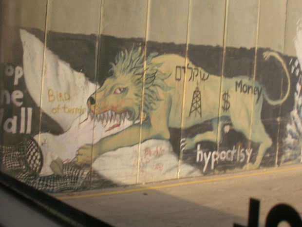 Graffiti na betonowym 8-metrowym murze wokół Betlejem #Izrael #Betlejem