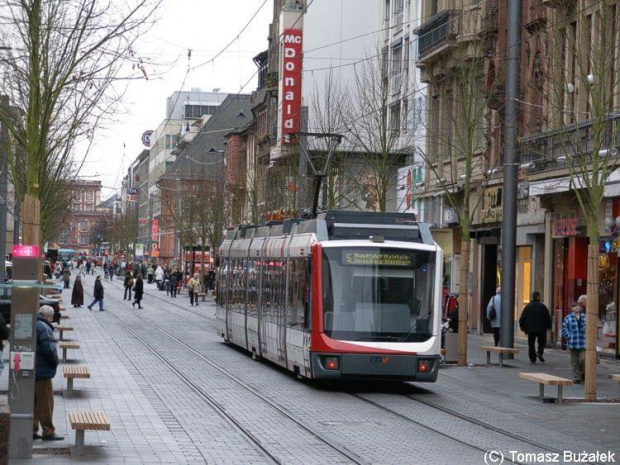 Tramwaje na deptakach.