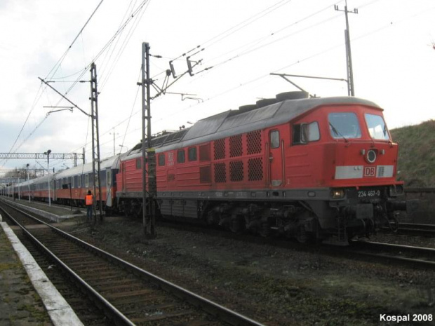 23.03.2008 BR234 467-9 z pociągiem pośpiesznym Moskwa Ekspres podczas zmiany loka z DB na PL.