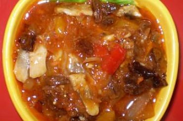 Śledź Emira .Przepisy na : http://www.kulinaria.foody.pl/ , http://www.kuron.com.pl/ i http://kulinaria.uwrocie.info/ #przekąski #śledź #ryby #śniadanie #kolacja #jedzenie #kulinaria