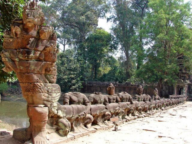 Jeden z obiektów w obrębie Kompleksu świątynnego Angkor