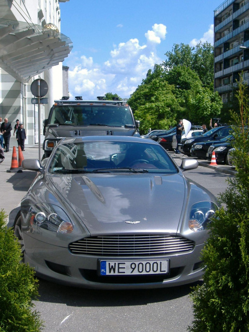 Aston Martin DB9