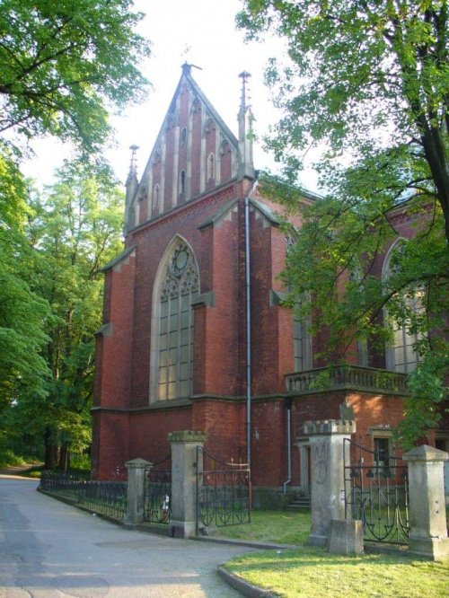 Neogotycki kościół poewangelicki #KościółEwangelicki #KamieniecZąbkowicki