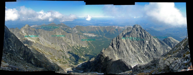 Widok na Tatry Bielskie z Łomnickiego szczytu.