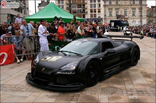 Gumpert Apollo