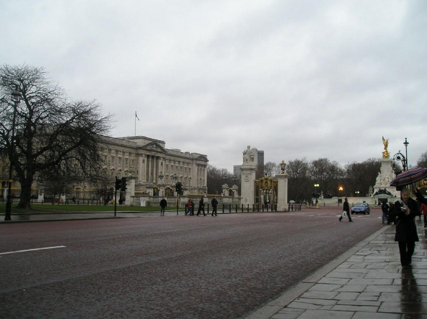 Pałac Buckingham jest oficjalną rezydencją brytyjskich monarchów #Londyn