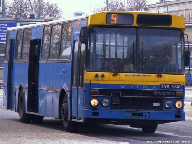 MPK Tarnów #227. 4 stycznia 2008r. Linia 9.
Jeden z najładniejszych autobusów w Tarnowie. #Volvo #Wiima #MPKTarnów