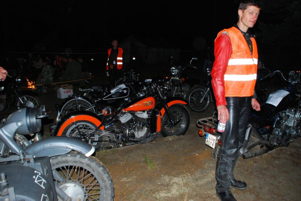 I RAJD NOCNY MOTOCYKLI ZABYTKOWYCH Kresy 2008