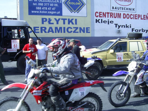 W kolejce na start.. #SportyMotorowe #Motoryzacja