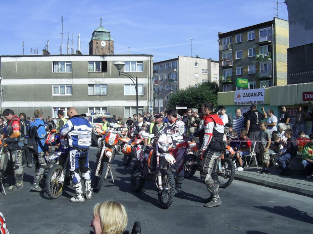 Motory podjechały na start #SportyMotorowe #Motoryzacja