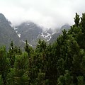 chmury schodzące w kotlinę Zielonego Stawu #Tatry #góry