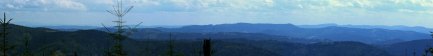 panorama spod Stołowa na południe. Widać część Fatry