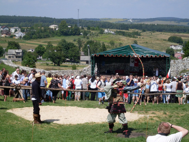 Ogrodzieniec 2008 - turniej łuczniczy