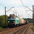 ET22-439 z pociągiem towarowym jedzie w kierunku Kalisza. podg Piwonice - pbsp Kalisz Winary. 11.08.08r. #byk #bzyk #lokomotywa #pociąg #PociągTowarowy #brutto