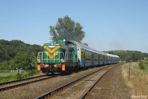 31.07.2008 (Szlak Dąbroszyn - Kamień Mały) SM42-1112 zbliża się do Dąbroszyna z pociągiem dodatkowym rel.Olsztyn Gł/ Włocławek - Kostrzyn.