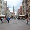 03) Spod niej znakomity widok na Długą i Długi Targ.