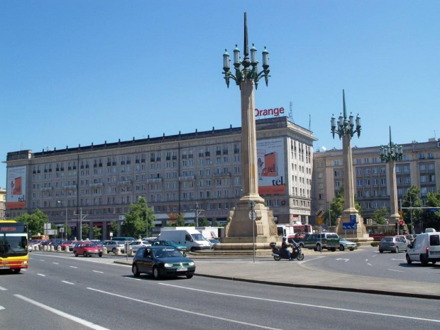 Plac Konstytucji, centrum MDM-Marszałkowskiej Dzielnicy Mieszkaniowej. #wakacje #urlop #podróże #zwiedzanie #Polska #Warszawa