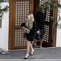 MK leaving a Malibu house party-paparazzi czerwiec 2007