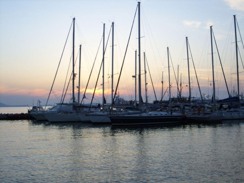 Naxos, port