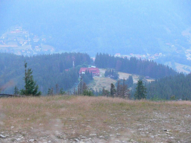 Hala Jaworzyna widziana ze szczytu, buło znacznie ciemniej niż na zdjęciu.