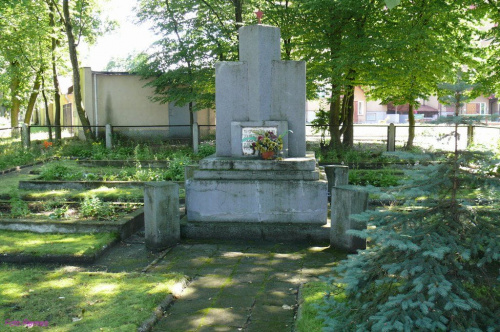 Cmentarz Żołnierzy Radzieckich #CmentarzŻołnierzyRadzieckich #Pisz #Mazury #Remes
