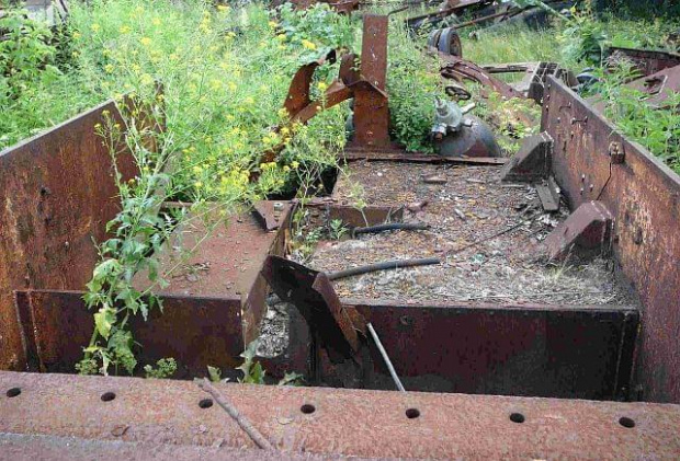 Wrak działa samobieżnego StuG III Ausf. G