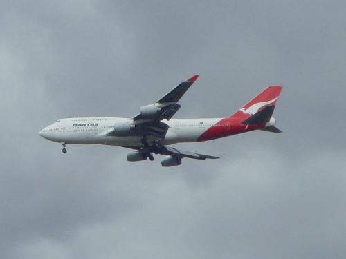 Qantas ladujacy na Heathrow #qantas #heathrow #ladowanie #boeing