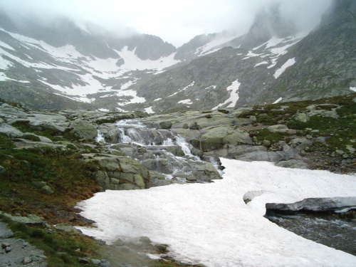 lipcowy krajobraz Dol. Pięciu Stawów Spiskich #Tatry