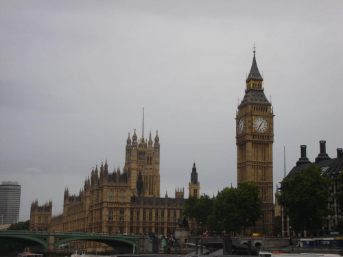 W strone Parlamentu... #BigBen #most #Parlament #zegar #Londyn