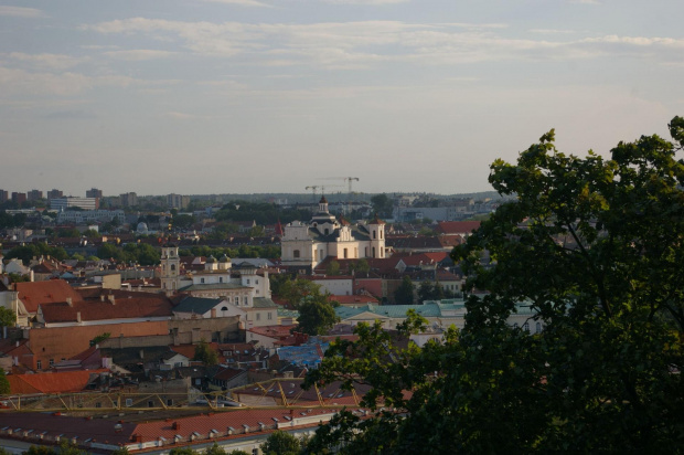 Widok z Góry Zamkowej na kościół dominikański. #WIlno #KościółDominikanów