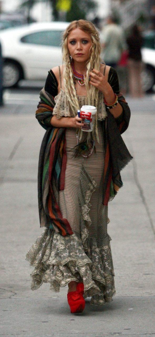 MK Olsen filming The Wackness on location in New York-paparazzi sierpień 2007