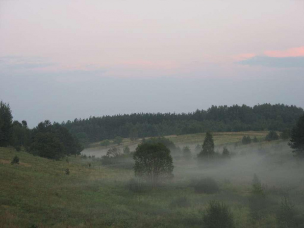 #Kaletka #OkoliceOlsztyna #Warmia #mazury #WarmiaIMazury #mgła #wieczór #pole #natura #zachód #wieś