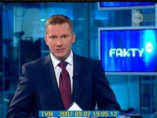 Specjalne wydanie Faktów TVN w dzień samorozwiązania Sejmu RP. Prowadzi Grzegorz Kajdanowicz
