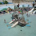 W takim basenie dzieci napewno beda sie dobrze bawic:) #aquapark #basen #Rodos #statek #roślinki #palma #egzotyczne